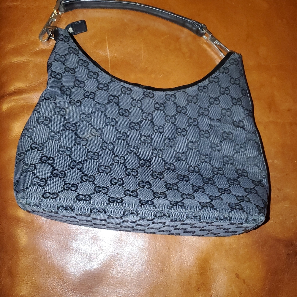 VTG Gucci GG Black Canvas Zippered Hobo Handbag